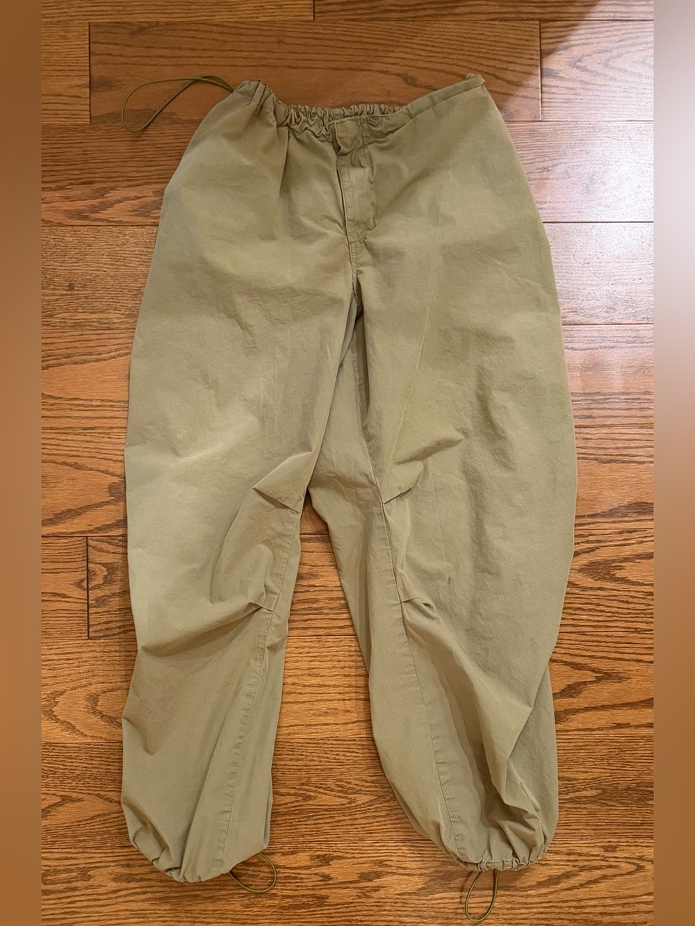 Drawstring Elastic-Waist Chinos in Olive for Women